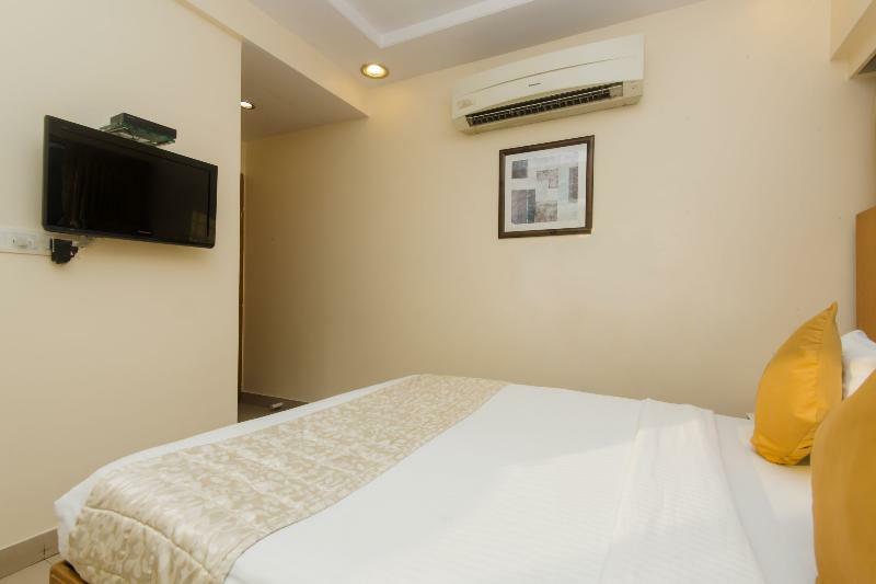 Oyo 10007 Hotel Grace Residency มุมไบ ภายนอก รูปภาพ