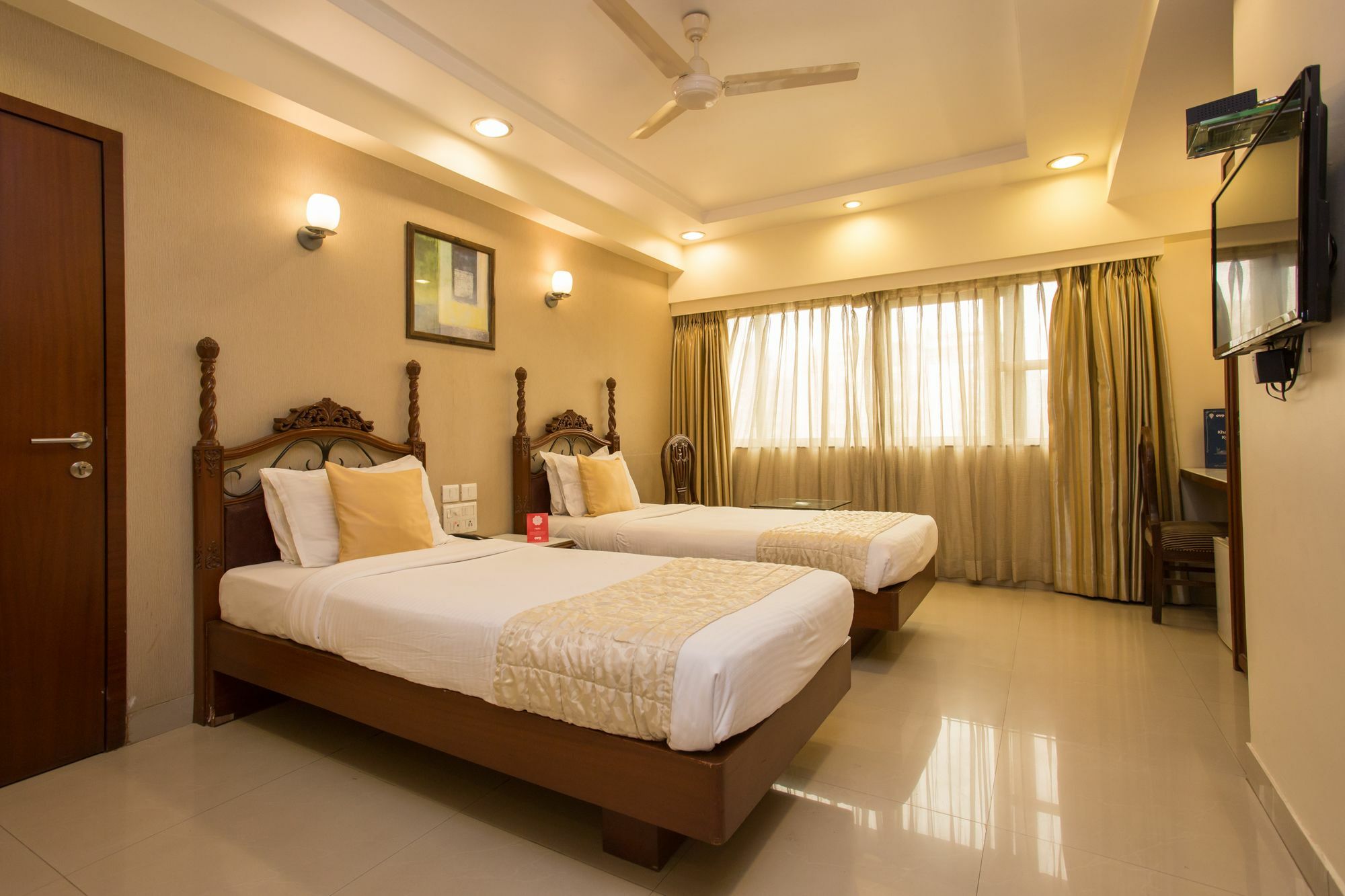 Oyo 10007 Hotel Grace Residency มุมไบ ภายนอก รูปภาพ